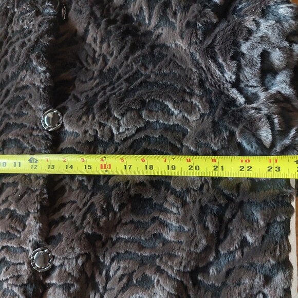 Novelti Women’s Animal Print Faux Fur Warm Coat, Size 11/12 - Picture 10 of 12